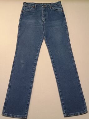 Wrangler Mens Classic Straight-Leg Blue Jeans